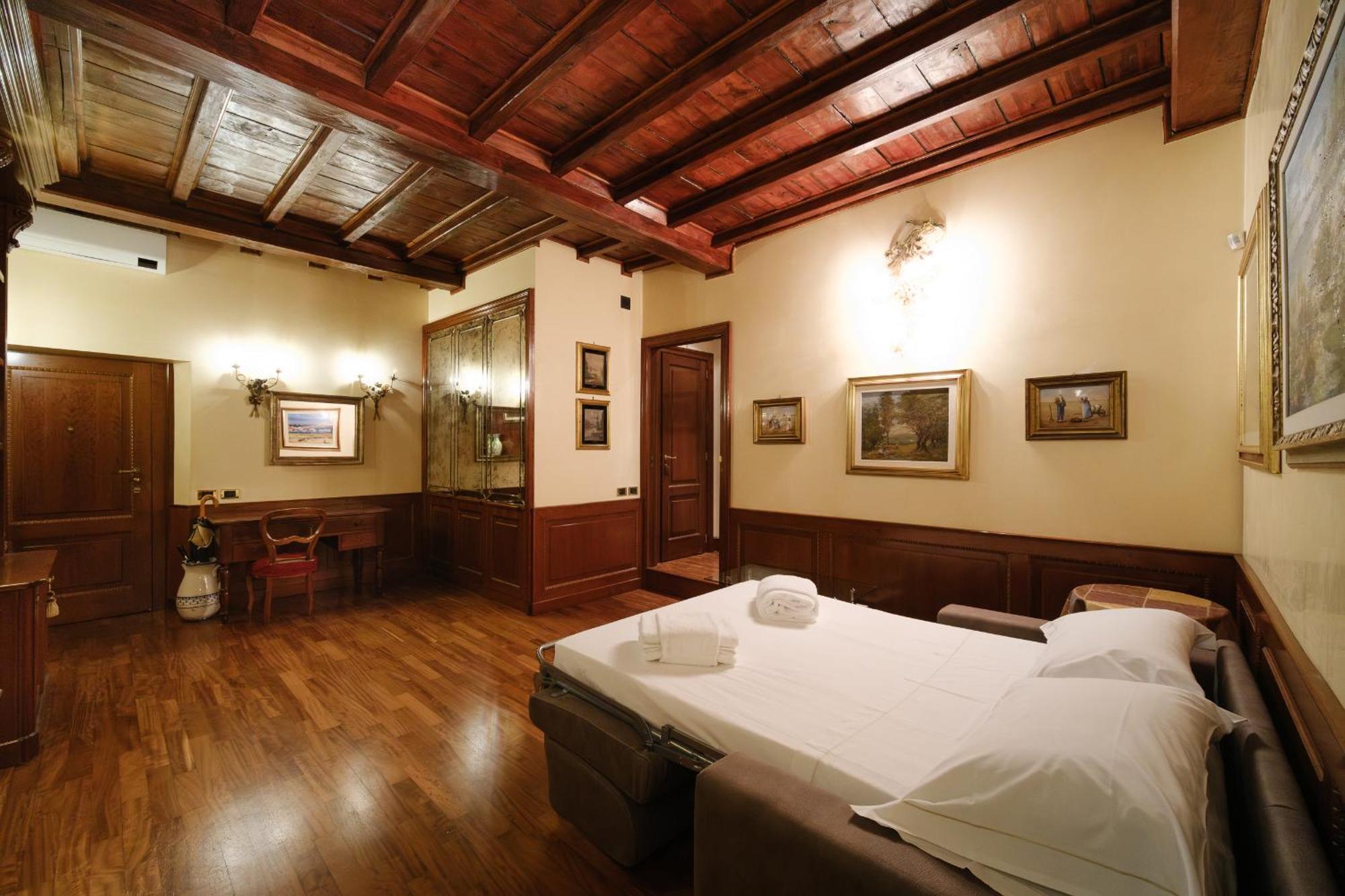 Spanish Steps Retreat Buddyrent * Rome